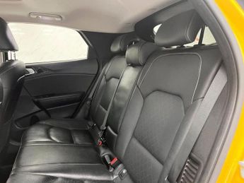 KIA XCEED 1.6 GDi 8.9kWh First Edition SUV 5dr Petrol Plug-in Hybrid DCT E