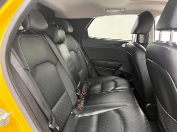 KIA XCEED 1.6 GDi 8.9kWh First Edition SUV 5dr Petrol Plug-in Hybrid DCT E