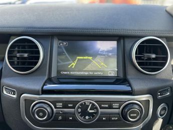 LAND ROVER DISCOVERY 4 3.0 SD V6 HSE SUV 5dr Diesel Auto 4WD Euro 5 (s/s) (255 bhp)