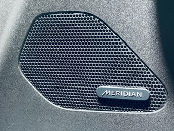 JAGUAR F-PACE 3.0 D300 V6 S SUV 5dr Diesel Auto AWD Euro 6 (s/s) (300 ps)