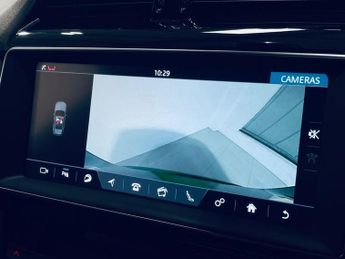 JAGUAR F-PACE 3.0 D300 V6 S SUV 5dr Diesel Auto AWD Euro 6 (s/s) (300 ps)