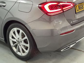 MERCEDES-BENZ A-CLASS 1.5 A180d Sport Hatchback 5dr Diesel 7G-DCT Euro 6 (s/s) (116 ps