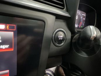 RENAULT KADJAR 1.3 TCe S Edition SUV 5dr Petrol Manual Euro 6 (s/s) (160 ps) - 