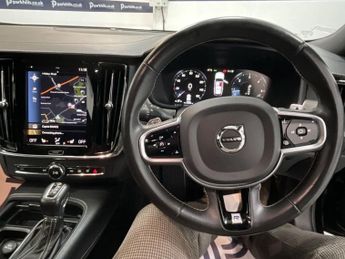 VOLVO V90 2.0 D4 R-Design Plus Estate 5dr Diesel Auto Euro 6 (s/s) (190 ps