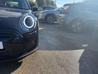 MINI HATCH 1.5 Cooper Classic Hatchback 5dr Petrol Steptronic Euro 6 (s/s) 