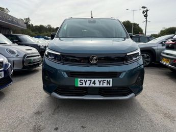 VAUXHALL Combo Life Electric 52kWh Ultimate MPV 5dr Electric Auto (7.4kW Charger) (136 ps)