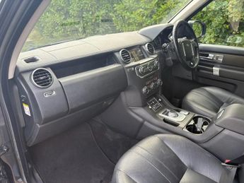 LAND ROVER DISCOVERY 4 3.0 SD V6 XS SUV 5dr Diesel Auto 4WD Euro 5 (s/s) (255 bhp)