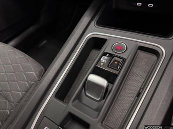 SEAT LEON 1.4 eHybrid 12.8kWh FR Hatchback 5dr Petrol Plug-in Hybrid DSG E