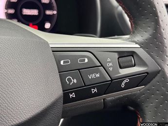 SEAT LEON 1.4 eHybrid 12.8kWh FR Hatchback 5dr Petrol Plug-in Hybrid DSG E