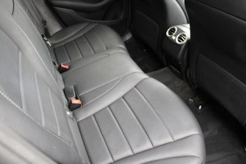 MERCEDES-BENZ GLC 2.1 GLC220d AMG Line (Premium) Coupe 5dr Diesel G-Tronic+ 4MATIC