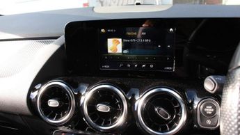 MERCEDES-BENZ GLA 1.3 GLA200 AMG Line SUV 5dr Petrol 7G-DCT Euro 6 (s/s) (163 ps)