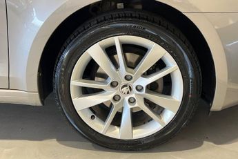 SKODA OCTAVIA 1.5 TSI ACT SE L Hatchback 5dr Petrol DSG Euro 6 (s/s) (150 ps) 