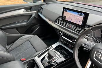 AUDI Q5 2.0 TFSI 45 S line Sportback 5dr Petrol S Tronic quattro Euro 6