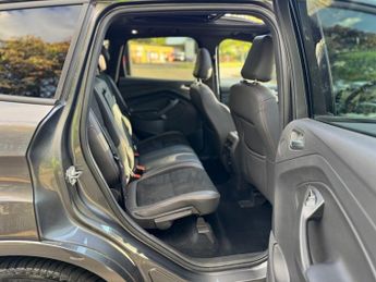 FORD KUGA 2.0 TDCi EcoBlue ST-Line Edition SUV 5dr Diesel Powershift AWD E