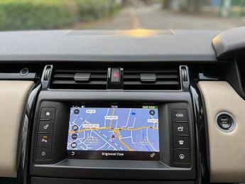 LAND ROVER DISCOVERY 3.0 TD V6 SE SUV 5dr Diesel Auto 4WD Euro 6 (s/s) (258 ps)