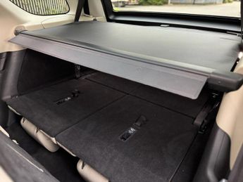 LAND ROVER DISCOVERY 3.0 TD V6 SE SUV 5dr Diesel Auto 4WD Euro 6 (s/s) (258 ps)