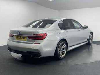 BMW 7 SERIES 3.0 740d M Sport Saloon 4dr Diesel Auto xDrive Euro 6 (s/s) (320