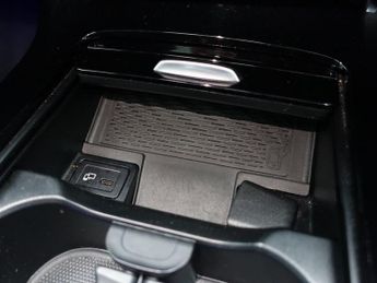 MERCEDES-BENZ A-CLASS 2.0 A250 AMG Line (Premium Plus 2) Hatchback 5dr Petrol 7G-DCT E