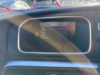 VOLVO V40 2.0 D2 R-Design Nav Plus Hatchback 5dr Diesel Auto Euro 6 (s/s) 