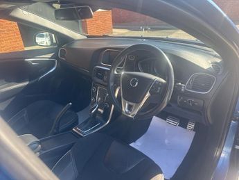 VOLVO V40 2.0 D2 R-Design Nav Plus Hatchback 5dr Diesel Auto Euro 6 (s/s) 