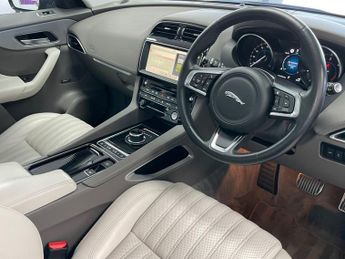 JAGUAR F-PACE 2.0 D180 Portfolio SUV 5dr Diesel Auto AWD Euro 6 (s/s) (180 ps)