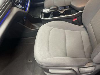 HYUNDAI IONIQ 38.3kWh Premium Hatchback 5dr Electric Auto (136 ps)