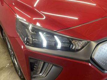 HYUNDAI IONIQ 38.3kWh Premium Hatchback 5dr Electric Auto (136 ps)