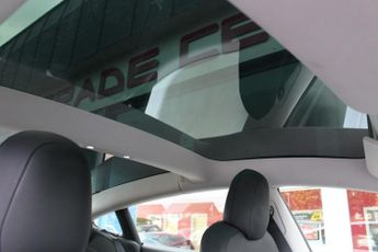 TESLA Model 3 (Dual Motor) Long Range Saloon 4dr Electric Auto 4WDE (346 ps)