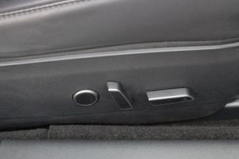 TESLA Model 3 (Dual Motor) Long Range Saloon 4dr Electric Auto 4WDE (346 ps)