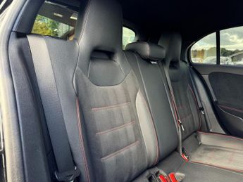 MERCEDES-BENZ A-CLASS 2.0 A200d AMG Line (Executive) Hatchback 5dr Diesel 8G-DCT Euro 