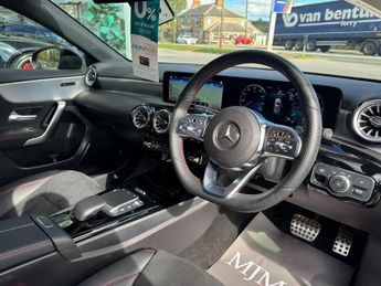 MERCEDES-BENZ A-CLASS 2.0 A200d AMG Line (Executive) Hatchback 5dr Diesel 8G-DCT Euro 