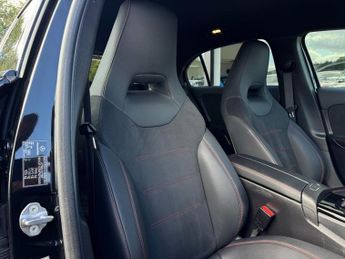 MERCEDES-BENZ A-CLASS 2.0 A200d AMG Line (Executive) Hatchback 5dr Diesel 8G-DCT Euro 