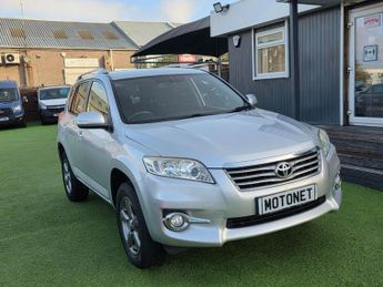 Toyota RAV4 2.0 V-Matic XT-R SUV 5dr Petrol Multidrive S 4WD Euro 5 (158 ps)