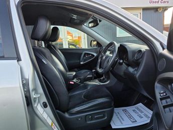 TOYOTA RAV4 2.0 V-Matic XT-R SUV 5dr Petrol Multidrive S 4WD Euro 5 (158 ps)