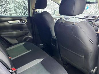 NISSAN QASHQAI 1.3 DIG-T N-Connecta SUV 5dr Petrol DCT Auto Euro 6 (s/s) (160 p