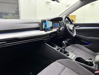 VOLKSWAGEN GOLF 1.5 TSI Life Hatchback 5dr Petrol Manual Euro 6 (s/s) (130 ps)