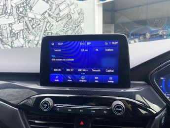 FORD KUGA 2.5 EcoBoost Duratec 14.4kWh ST-Line SUV 5dr Petrol Plug-in Hybr