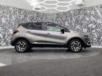 RENAULT CAPTUR 1.3 TCe ENERGY Iconic SUV 5dr Petrol EDC Euro 6 (s/s) (150 ps)