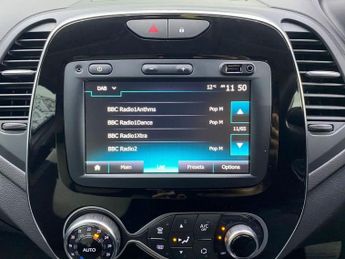 RENAULT CAPTUR 1.3 TCe ENERGY Iconic SUV 5dr Petrol EDC Euro 6 (s/s) (150 ps)