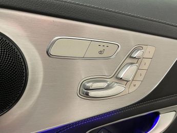 MERCEDES-BENZ C-CLASS 2.0 C220d AMG Line (Premium) Coupe 2dr Diesel G-Tronic+ 4MATIC E