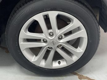 NISSAN JUKE 1.5 dCi N-Connecta SUV 5dr Diesel Manual Euro 6 (s/s) (110 ps) -