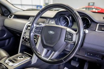 LAND ROVER DISCOVERY SPORT 2.0 TD4 HSE Black SUV 5dr Diesel Auto 4WD Euro 6 (s/s) (180 ps)