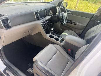 KIA SPORTAGE 2.0 CRDi First Edition SUV 5dr Diesel Auto AWD Euro 6 (182 bhp)