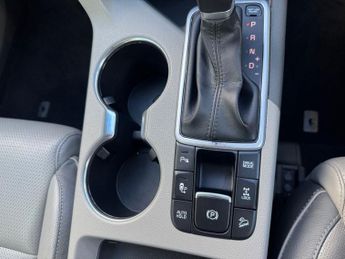 KIA SPORTAGE 2.0 CRDi First Edition SUV 5dr Diesel Auto AWD Euro 6 (182 bhp)