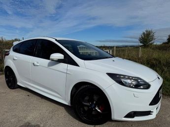 Ford Focus 2.0T EcoBoost ST-3 Hatchback 5dr Petrol Manual Euro 5 (s/s) (250