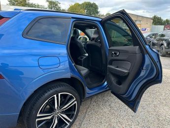 VOLVO XC60 2.0h T8 Twin Engine 11.6kWh R-Design Pro SUV 5dr Petrol Plug-in