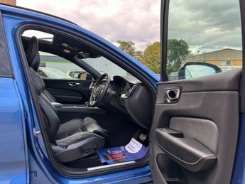 VOLVO XC60 2.0h T8 Twin Engine 11.6kWh R-Design Pro SUV 5dr Petrol Plug-in 