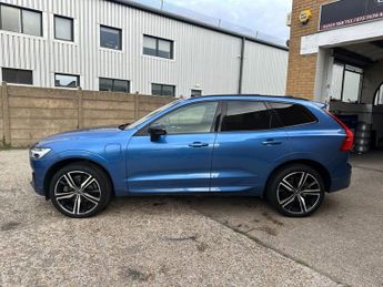 VOLVO XC60 2.0h T8 Twin Engine 11.6kWh R-Design Pro SUV 5dr Petrol Plug-in 