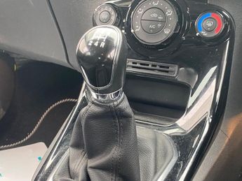 FORD FIESTA 1.25 Zetec Hatchback 5dr Petrol Manual Euro 6 (82 ps)