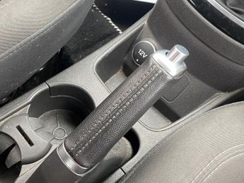 FORD FIESTA 1.25 Zetec Hatchback 5dr Petrol Manual Euro 6 (82 ps)